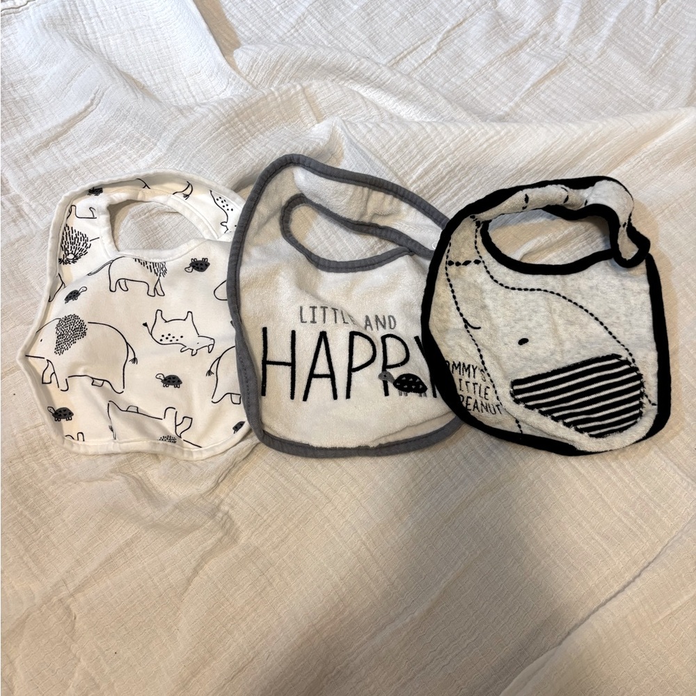 3 Baby Bibs